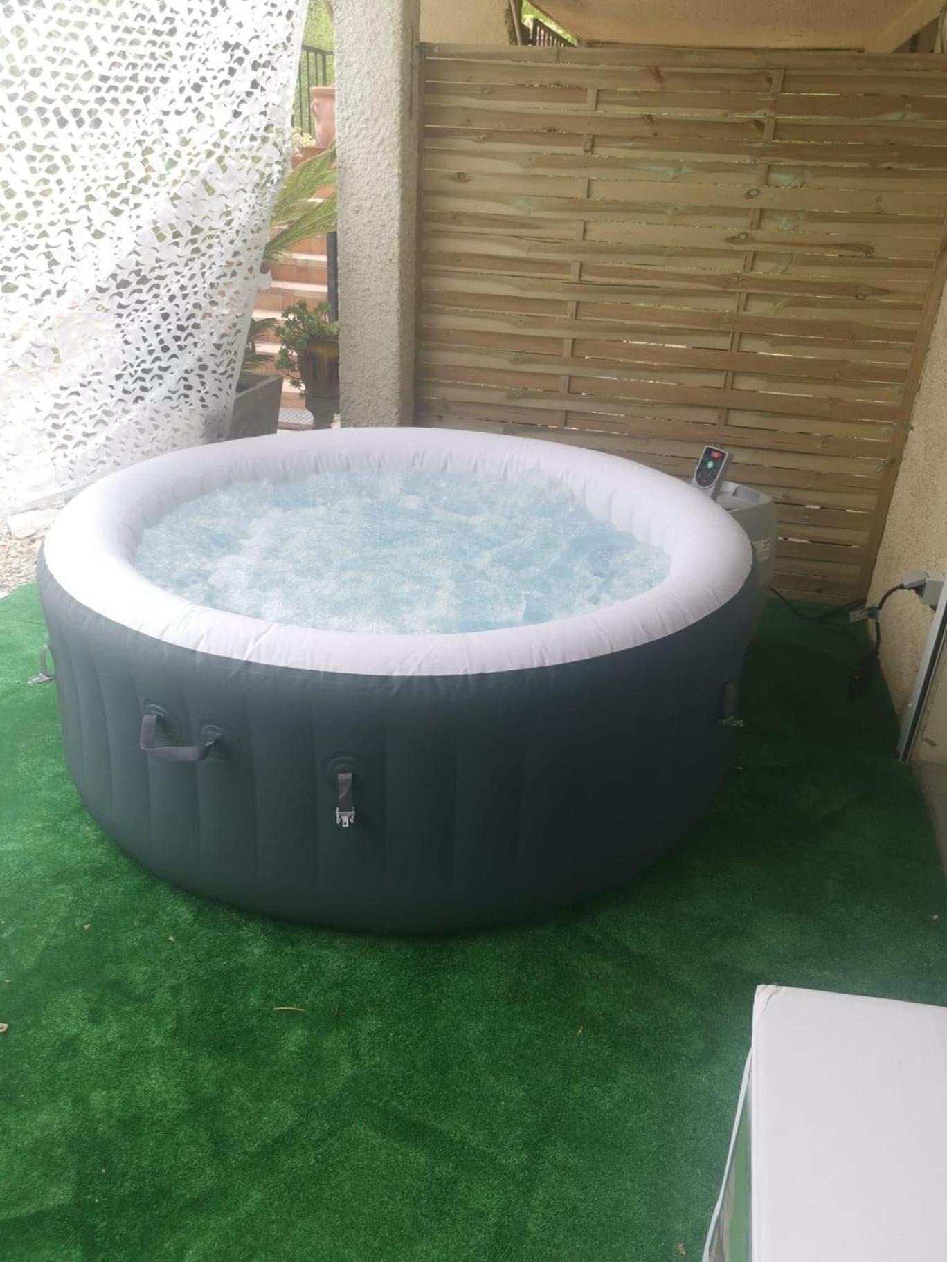 Appart-One Terrasse Jacuzzi Parking Carcassonne Exterior foto